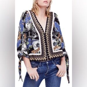 Free People Catch Me if You Can Kimono Blouse animal bohemian print size medium